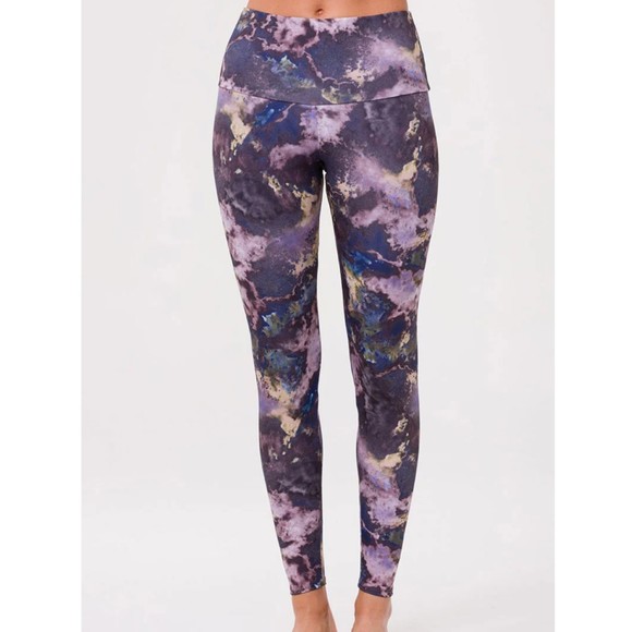 Onzie Multicolor Tie-Dye Leggings - Picture 2 of 10